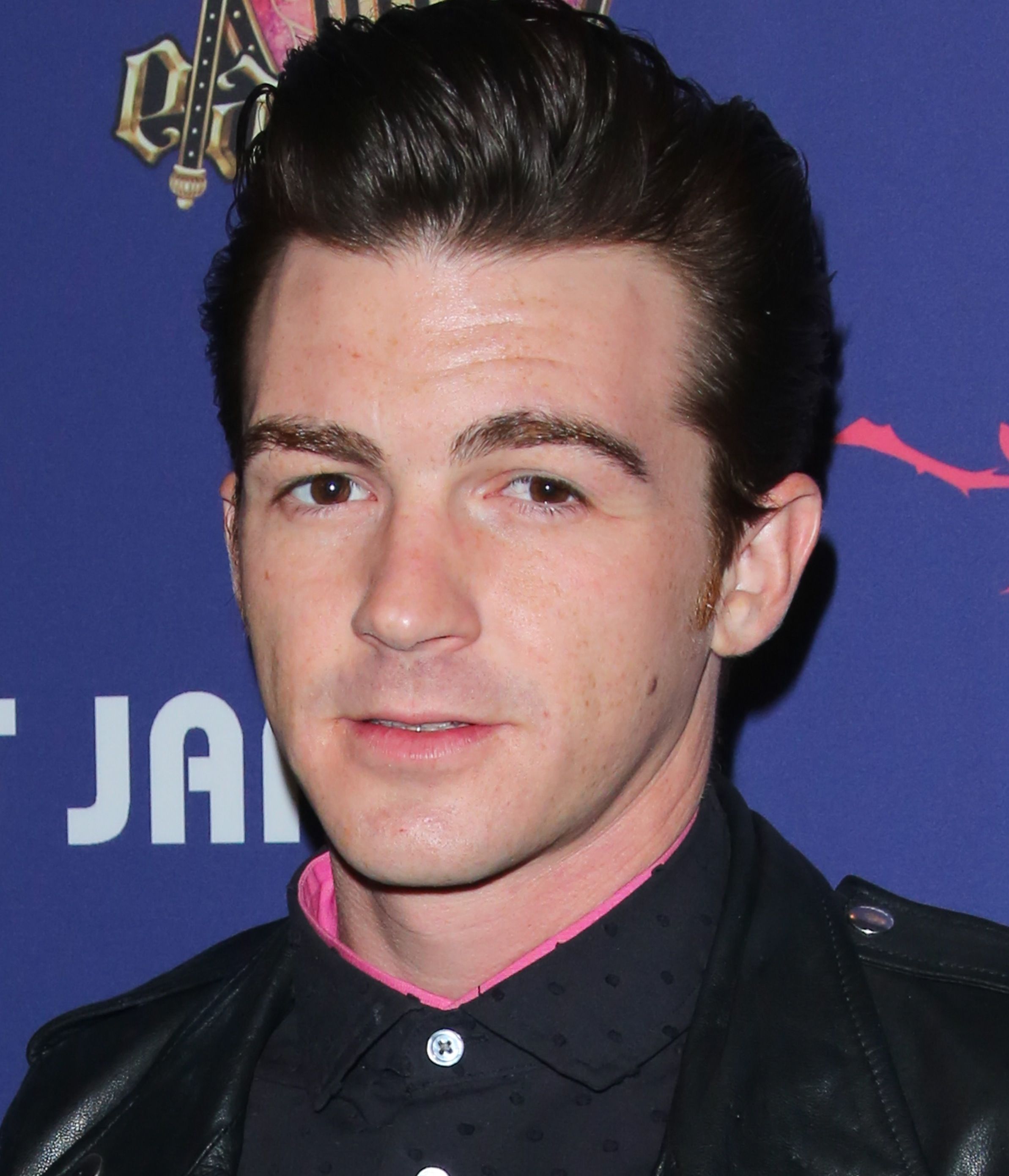 Pictures of Drake Bell
