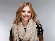 Dreama Walker