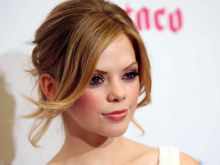 Dreama Walker