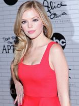 Dreama Walker