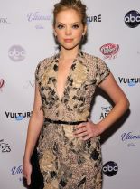 Dreama Walker photo