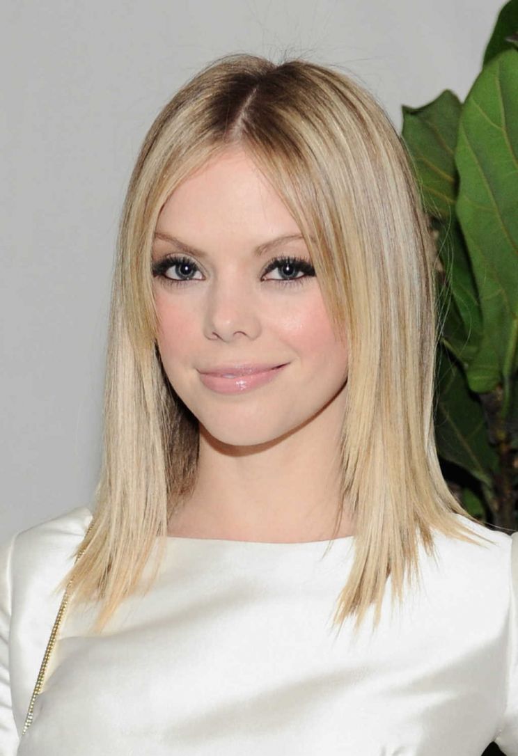 Dreama Walker