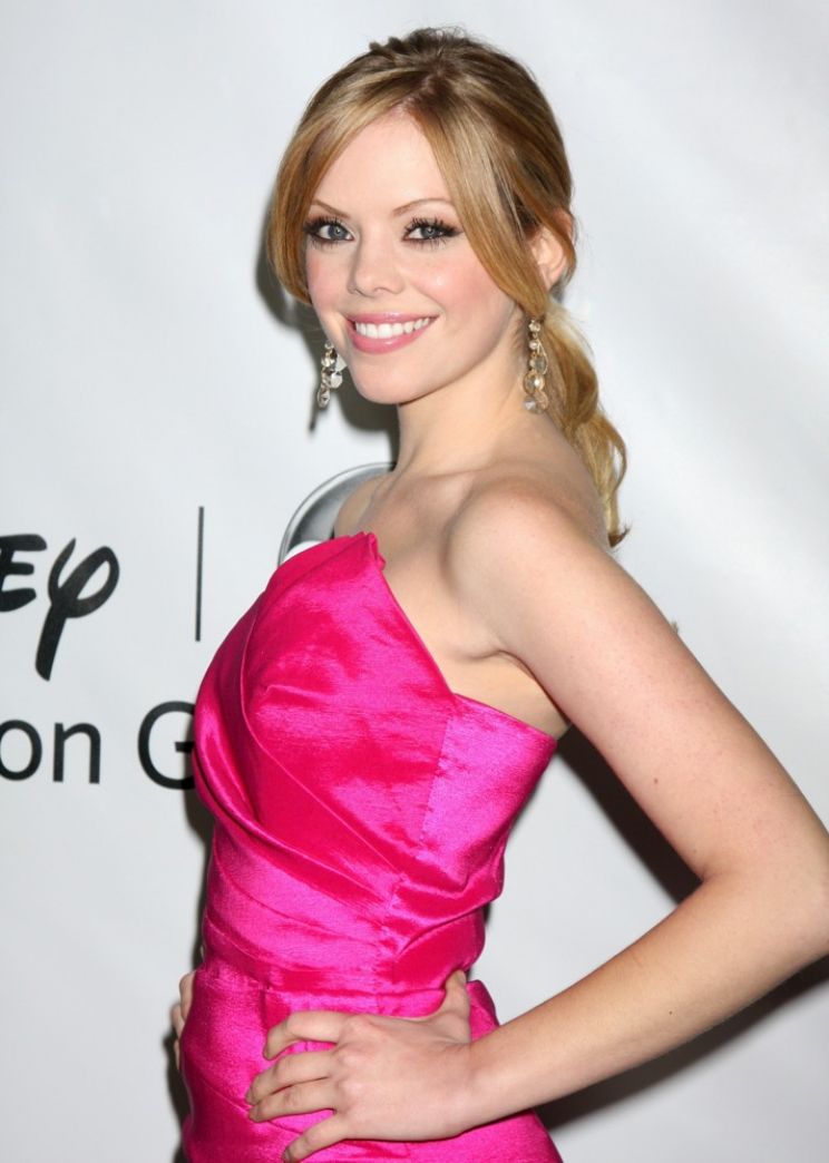 Dreama Walker