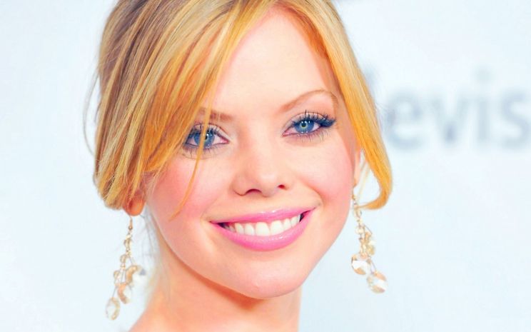 Dreama Walker