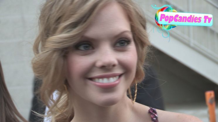 Dreama Walker