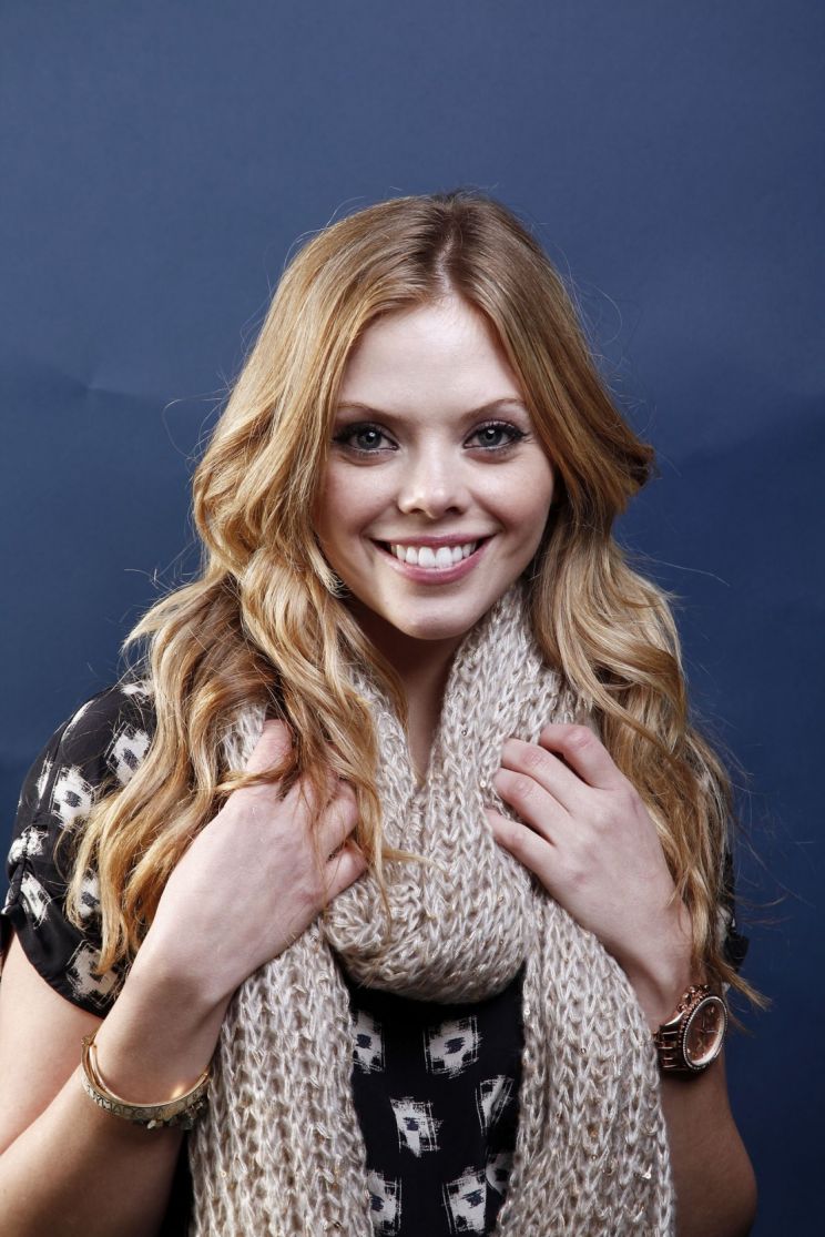 Dreama Walker