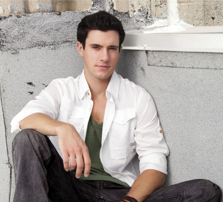 Drew Roy