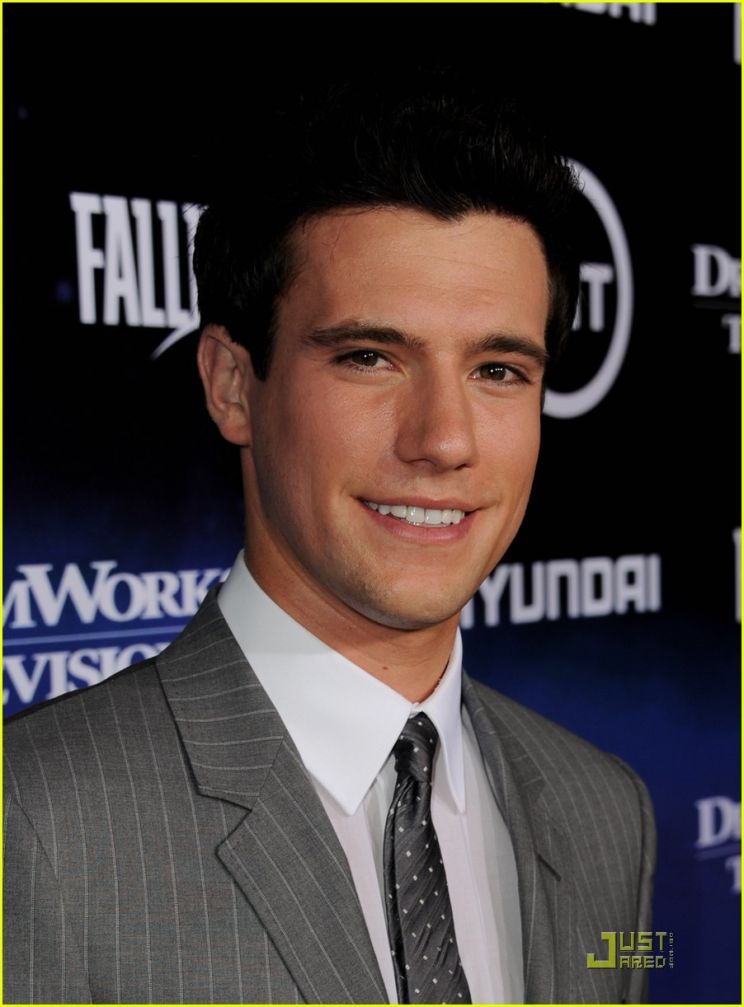 Drew Roy