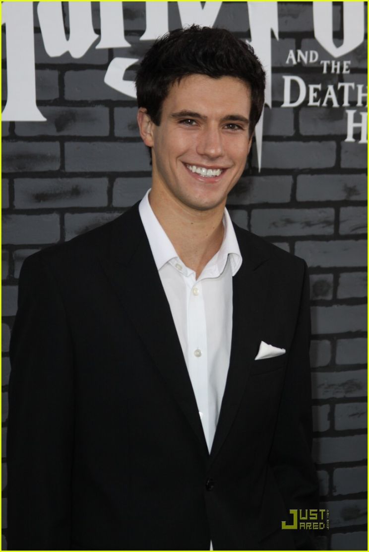 Drew Roy