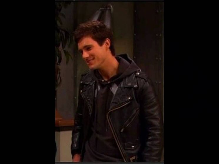 Drew Roy
