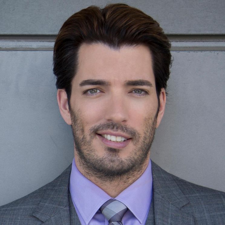 Drew Scott