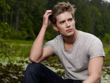 Drew Van Acker