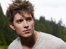 Drew Van Acker