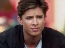 Drew Van Acker