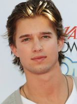 Drew Van Acker