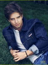 Drew Van Acker