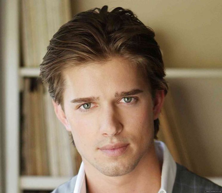 Drew Van Acker