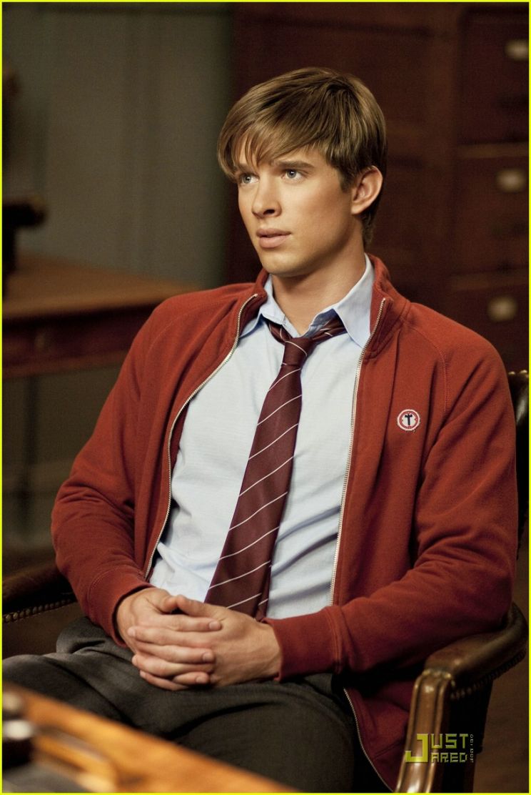 Drew Van Acker