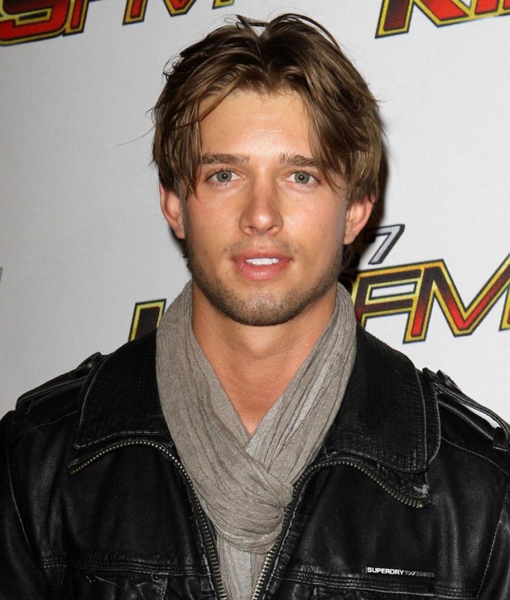 Drew Van Acker