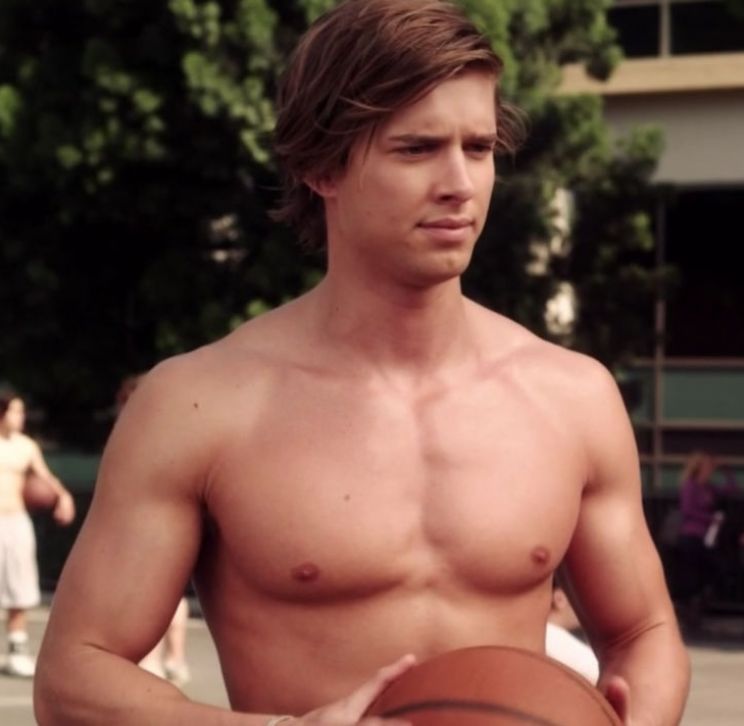 Drew Van Acker