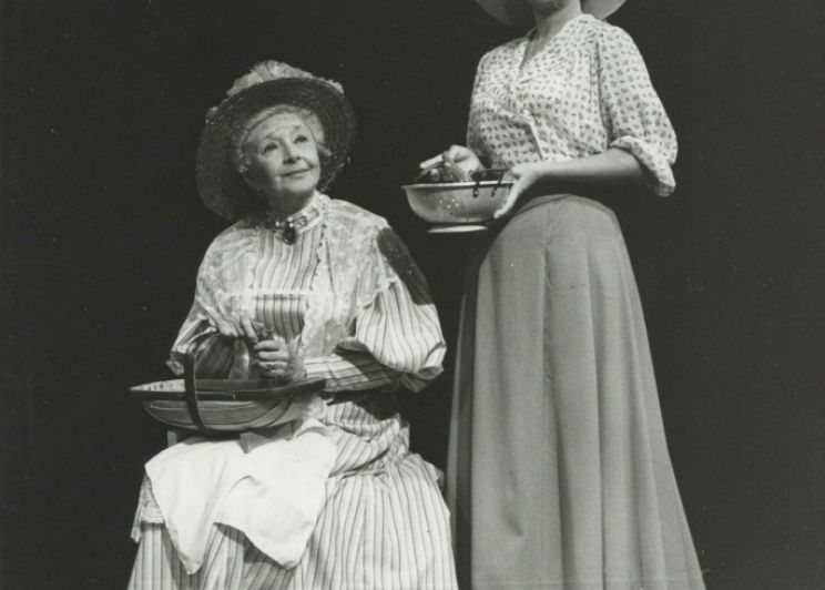 Dulcie Gray