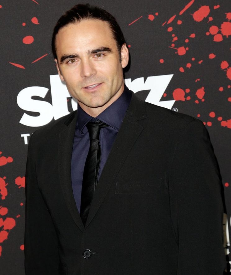 Dustin Clare