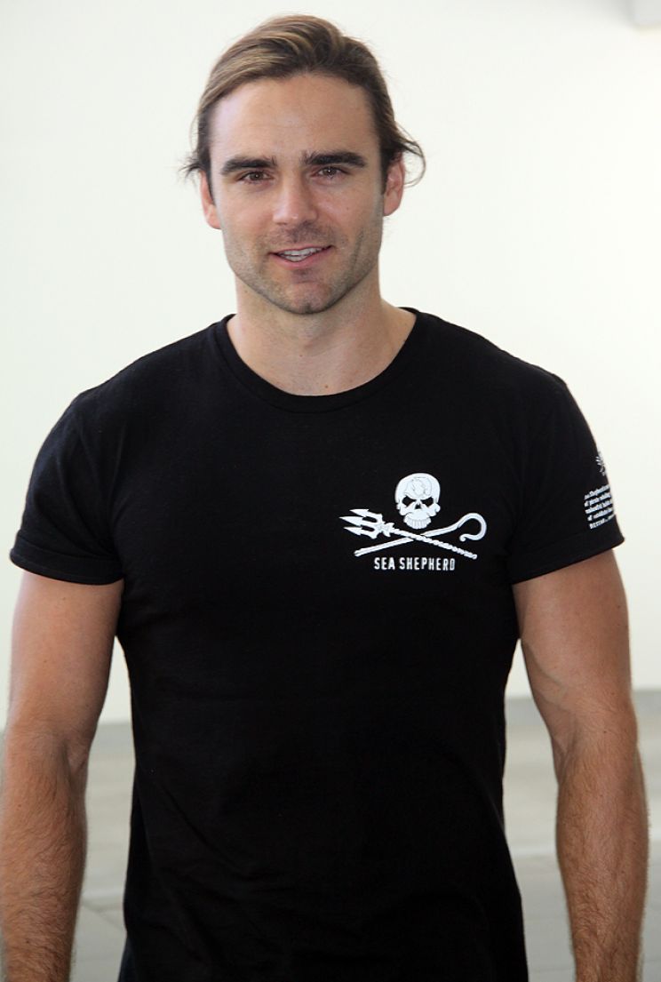 Dustin Clare