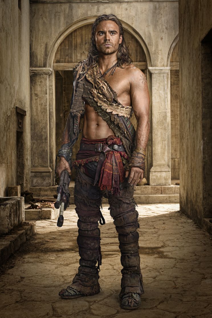 Dustin Clare