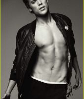 Dustin Milligan