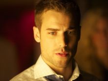 Dustin Milligan