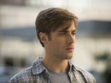 Dustin Milligan