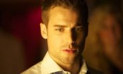 Dustin Milligan