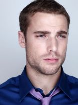 Dustin Milligan