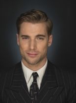 Dustin Milligan