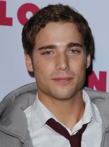 Dustin Milligan