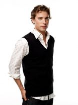 Dustin Milligan