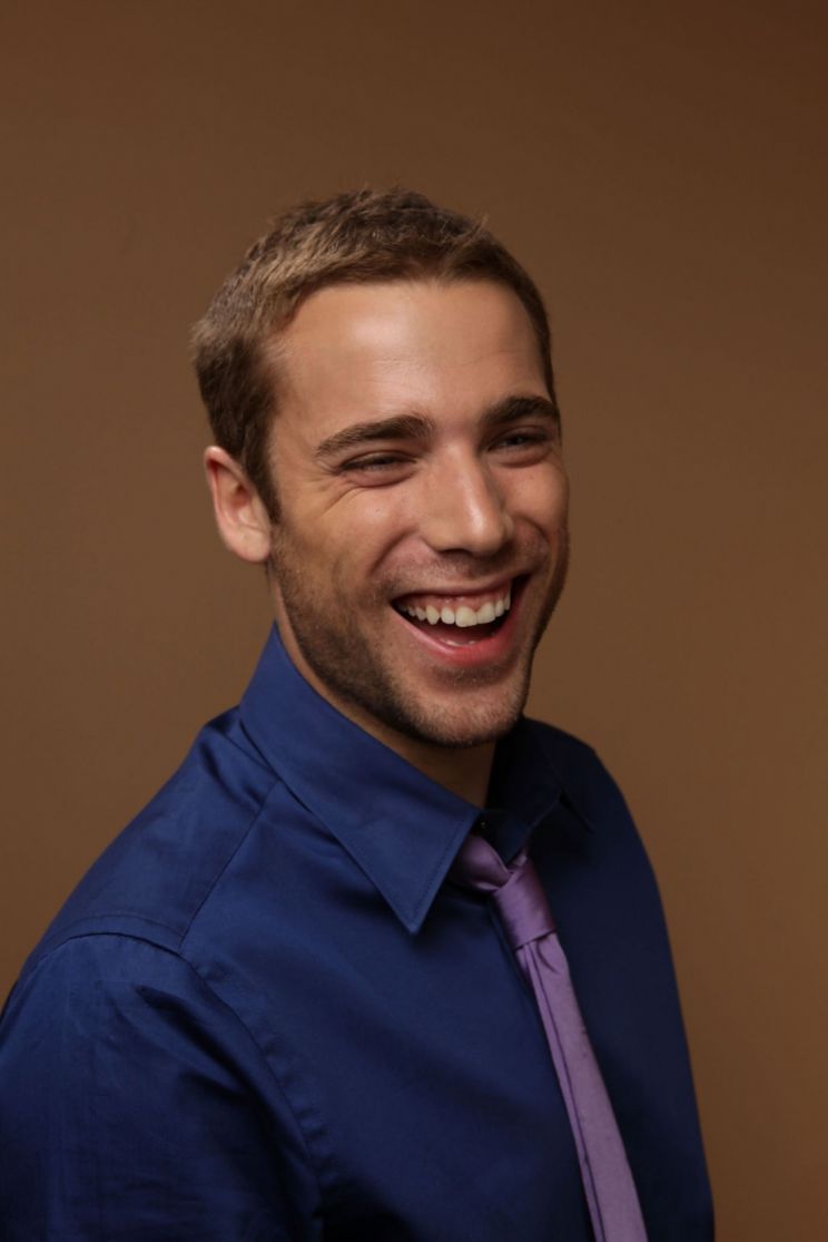 Dustin Milligan