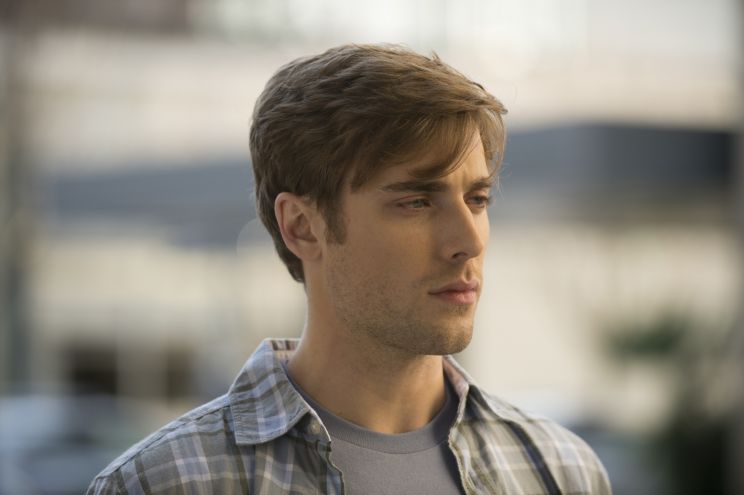 Dustin Milligan