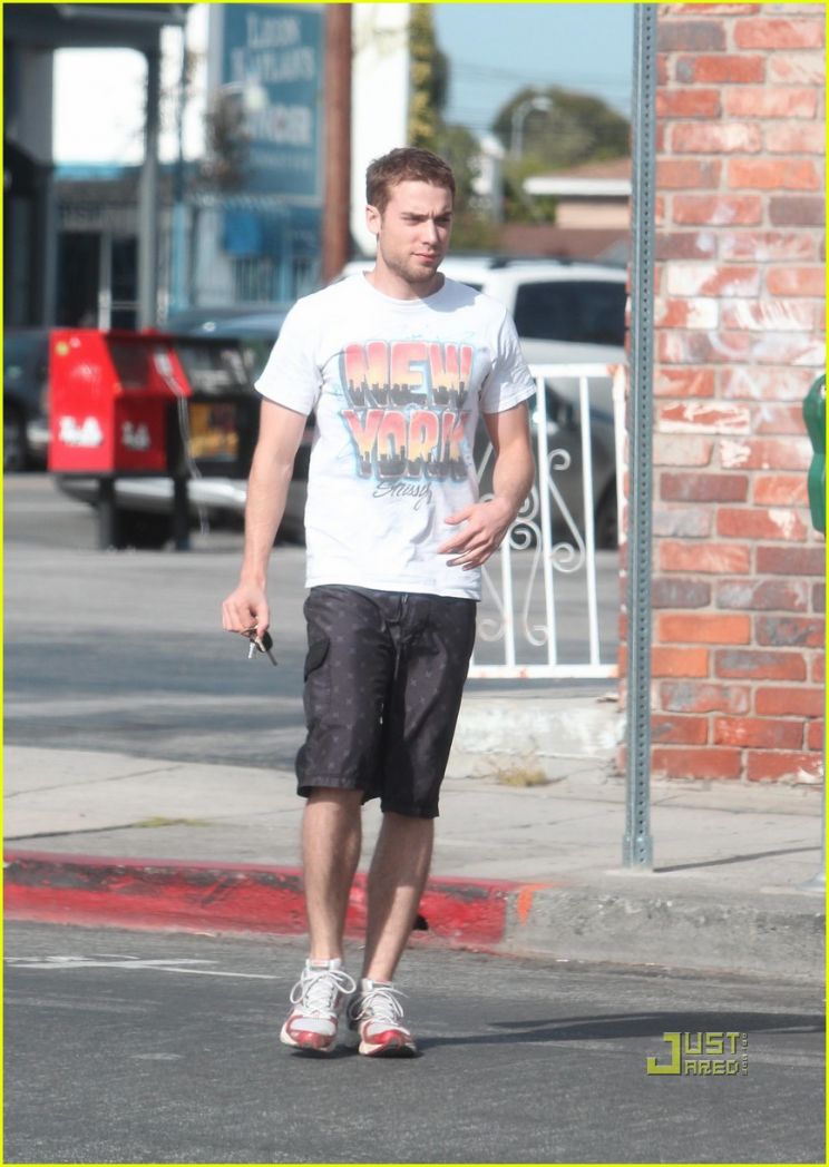 Dustin Milligan