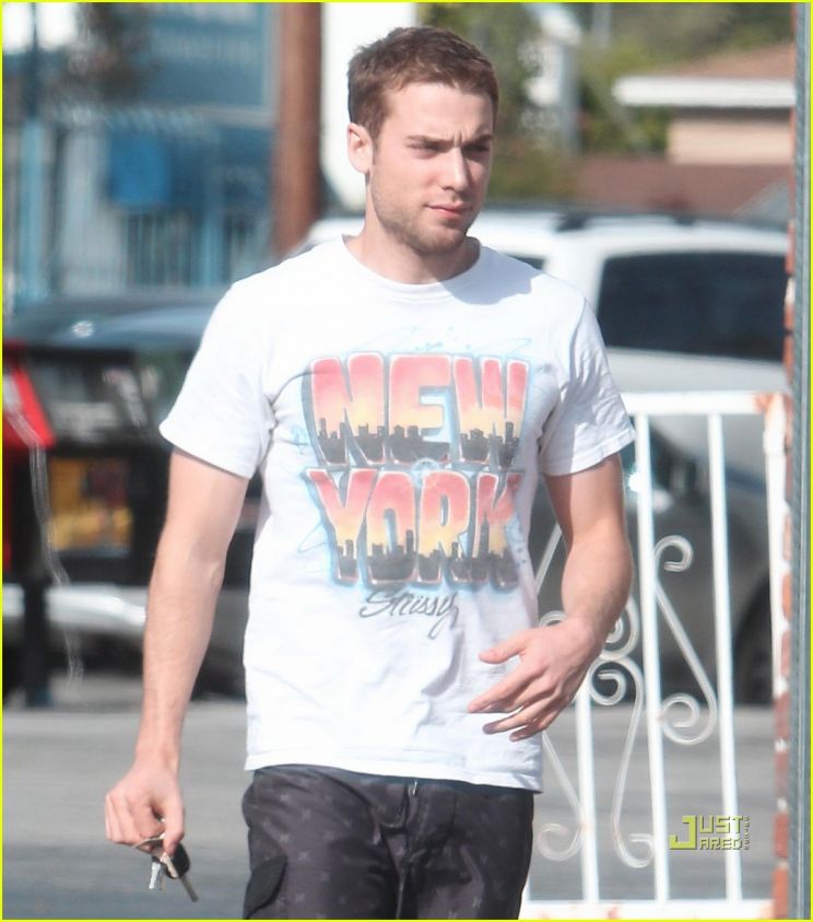 Dustin Milligan