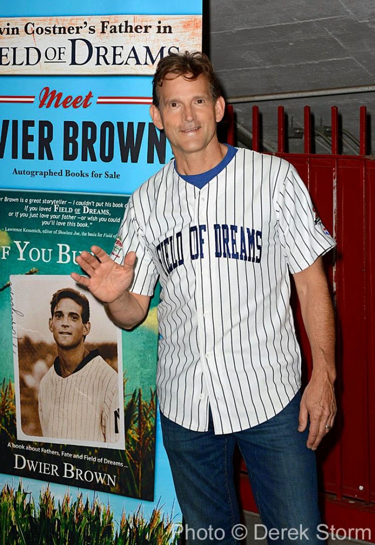 Dwier Brown