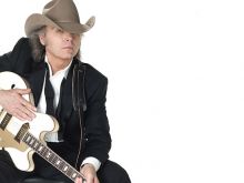 Dwight Yoakam