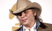 Dwight Yoakam