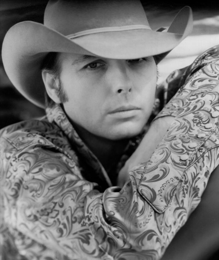 Dwight Yoakam