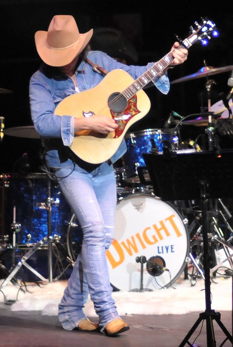 Dwight Yoakam