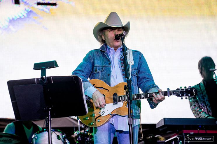 Dwight Yoakam