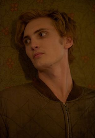 Eamon Farren