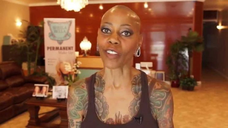 Ebony Ayess Biography - Wall Of Celebrities
