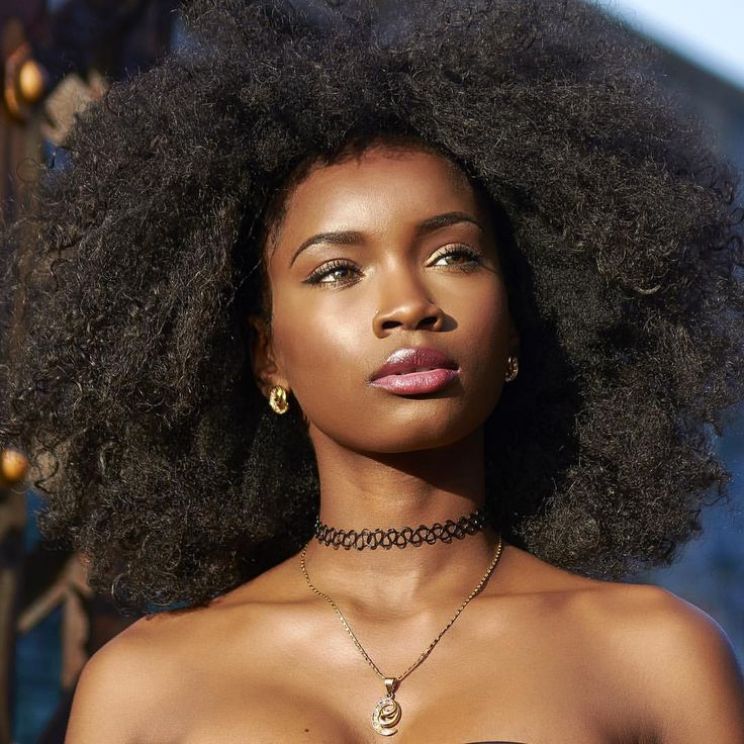 Ebony Ayes