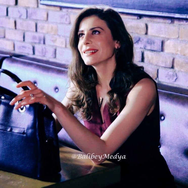 Ebru Özkan